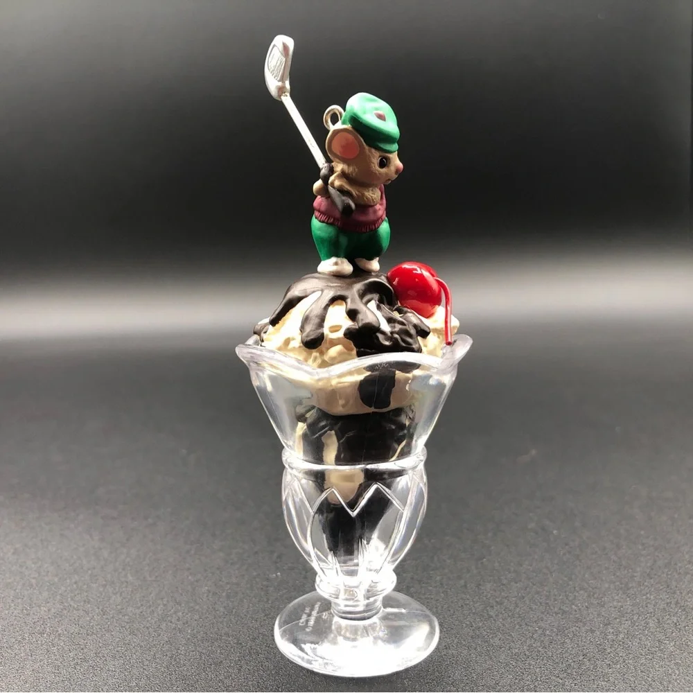 Hallmark Keepsake‎ Ornament Dated 1999 Sundae Golfer Handcrafted Ornament
